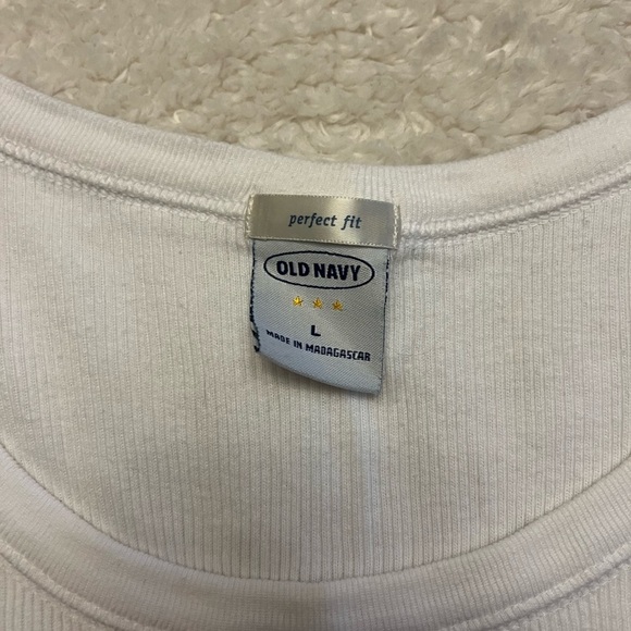 Old Navy Perfect Fit Tank Top - Picture 2 of 5